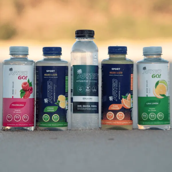 Bebidas isotonicas con 78 minerales biodisponibles y vitaminas, elaboradas y envasadas en Galicia con agua de mar purificada e ingredientes 100% naturales.